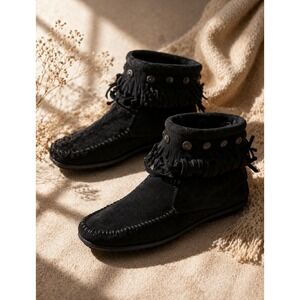 MINNETONKA BLACK SUEDE FRINGE ANKLE BOOTS WOMENS SIZE 7 BOHO WESTERN COWBOYCORE